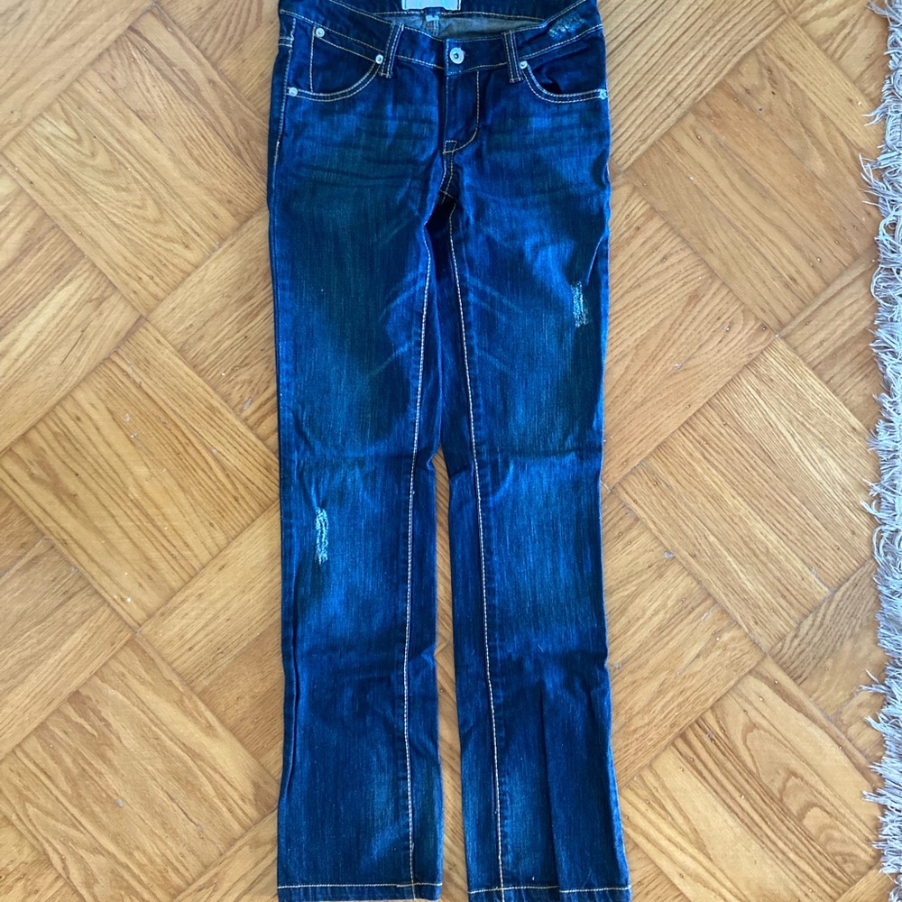 Paper Denim & Cloth straight leg, low rise, distressed size 6